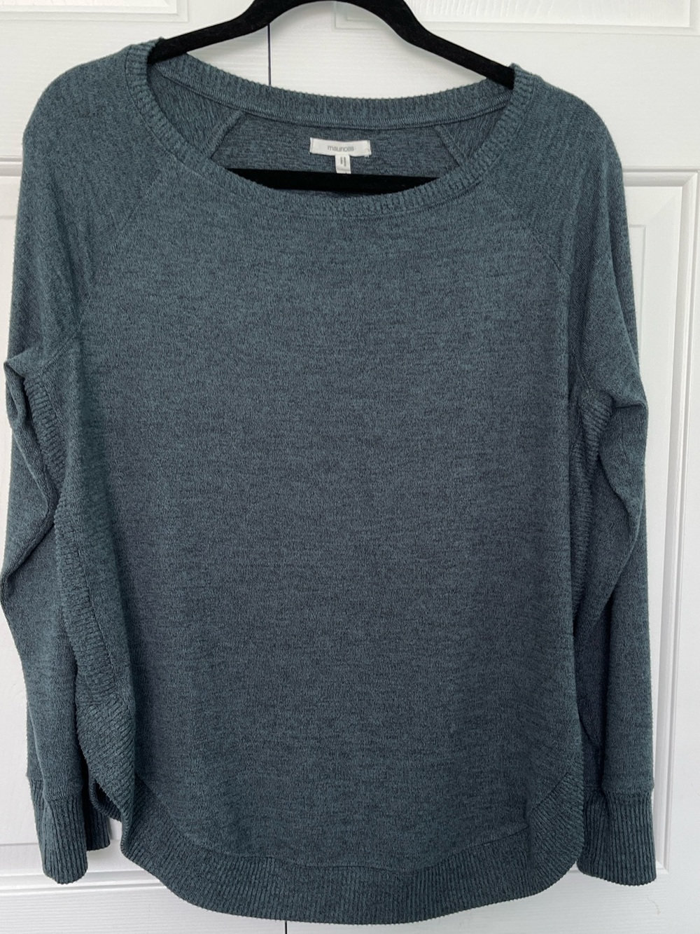 Maurice’s Heather Blue Curved Hem Crewneck Sweater